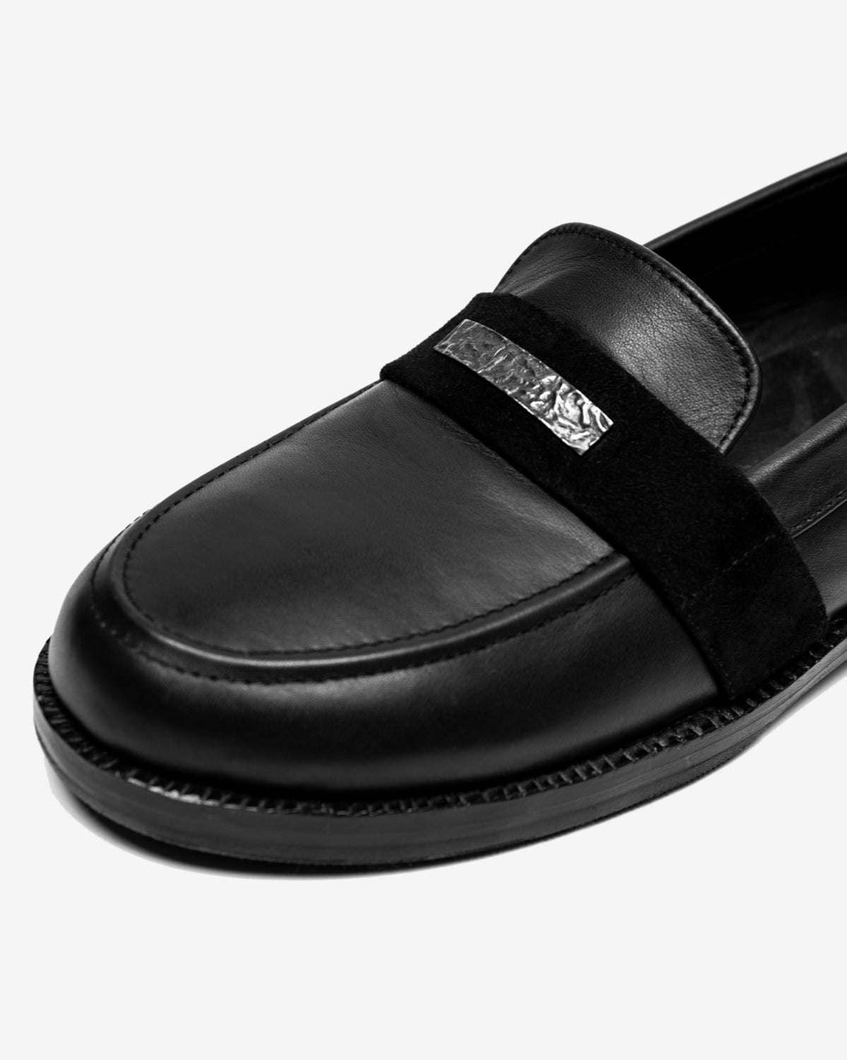 LEATHER LOAFER